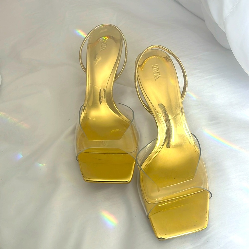 Zara Women's Gold sandals brand new 🆕